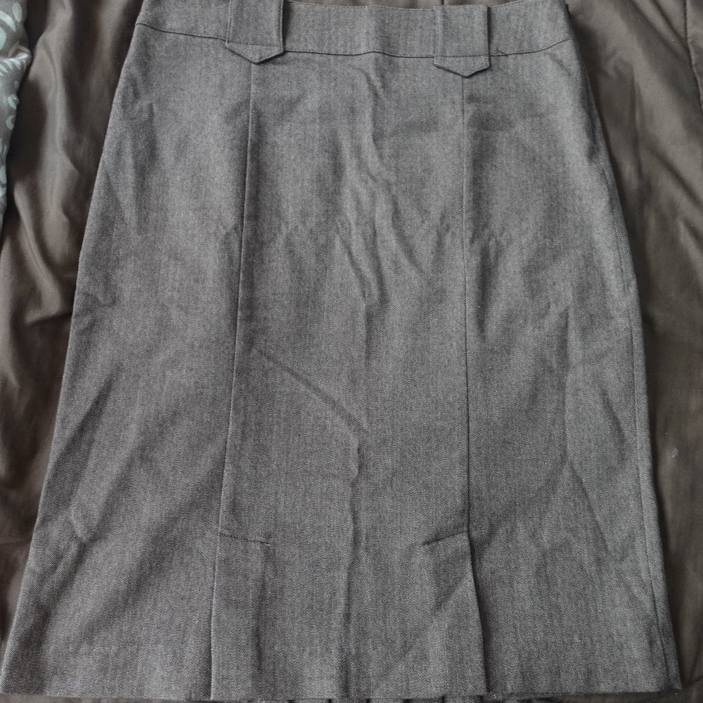 CHENAULT PLEATED SKIRT - WOMEN'S SIZE 6